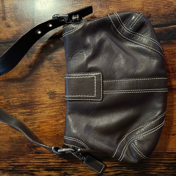 Vintage Coach Soho Flap Chocolate Brown Leather Shoulder Bag w Silver Hardware - Picture 10 of 16